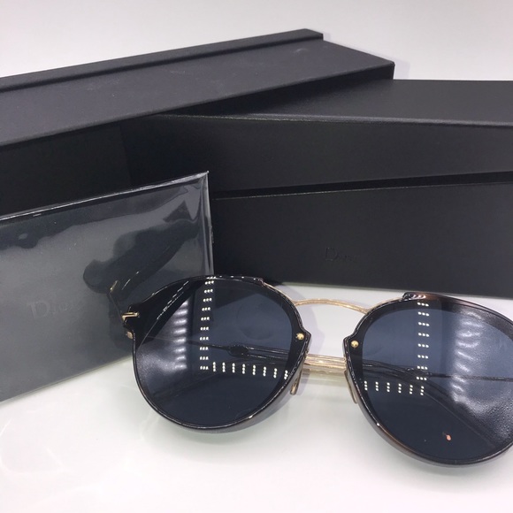 DIOR Ladies Sunglasses 🕶 10105 - Picture 9 of 9